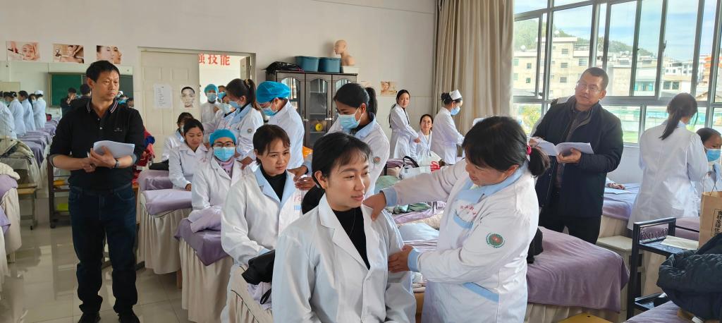 校园新闻 | 学校成功举办2026年第一季度“基层西学中能力建设工程”中医护理技术培训