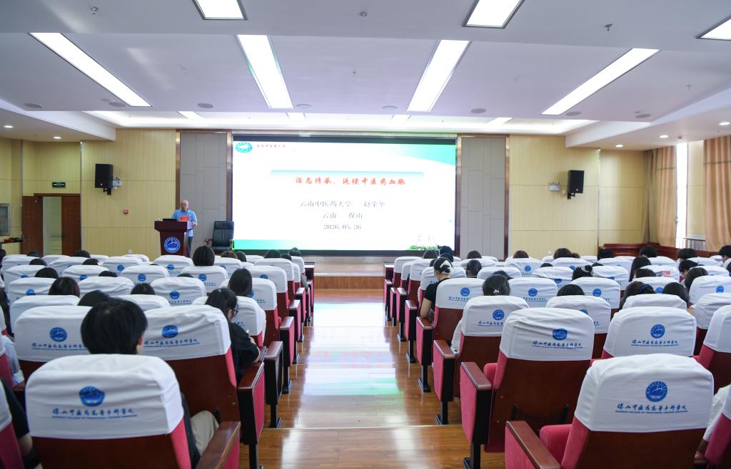 校园新闻 | 学校举办“劳模工匠进校园”活动